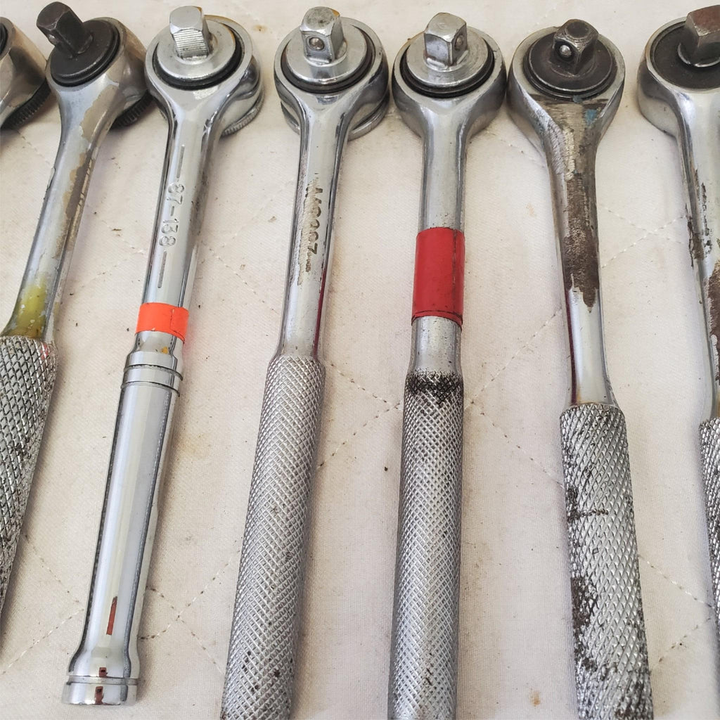 Lot of Assorted Ratcheting Socket Wrenches LOT 550
