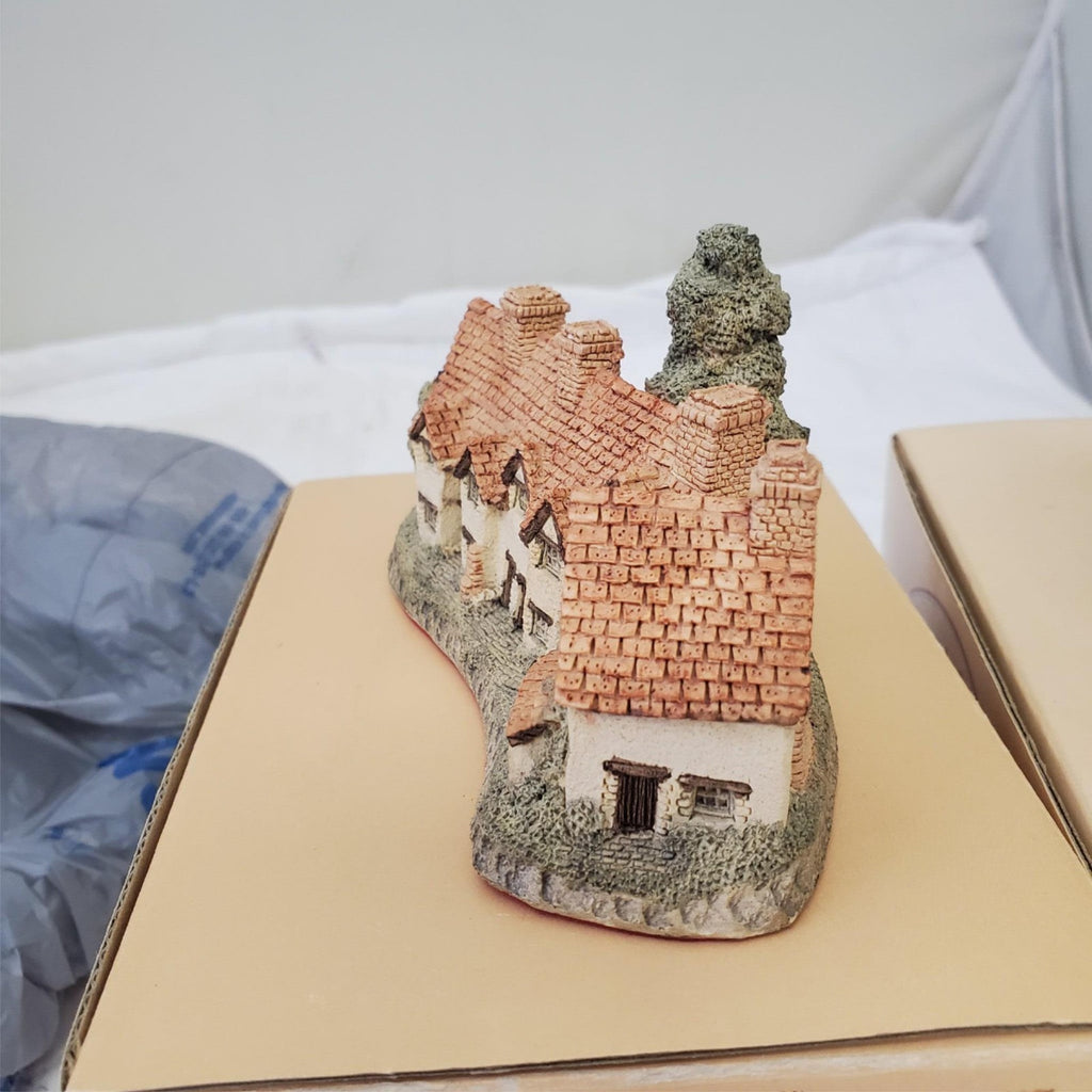 David Winter's Craftsman Cottage & Wine Merchant Cottage