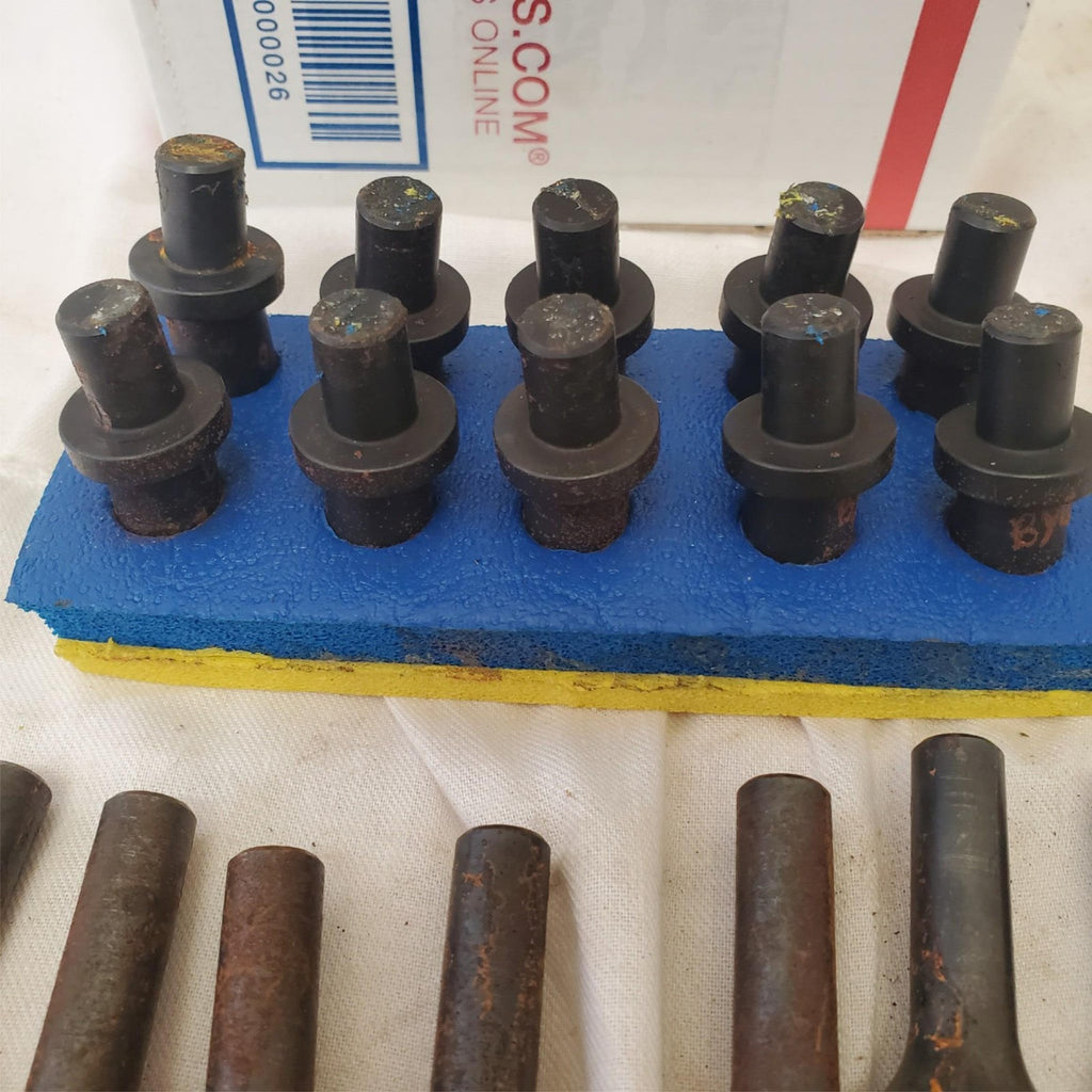 Lot of Rivet Set 5/32" & other Universal Straight for Shank Rivet Gun LOT 460
