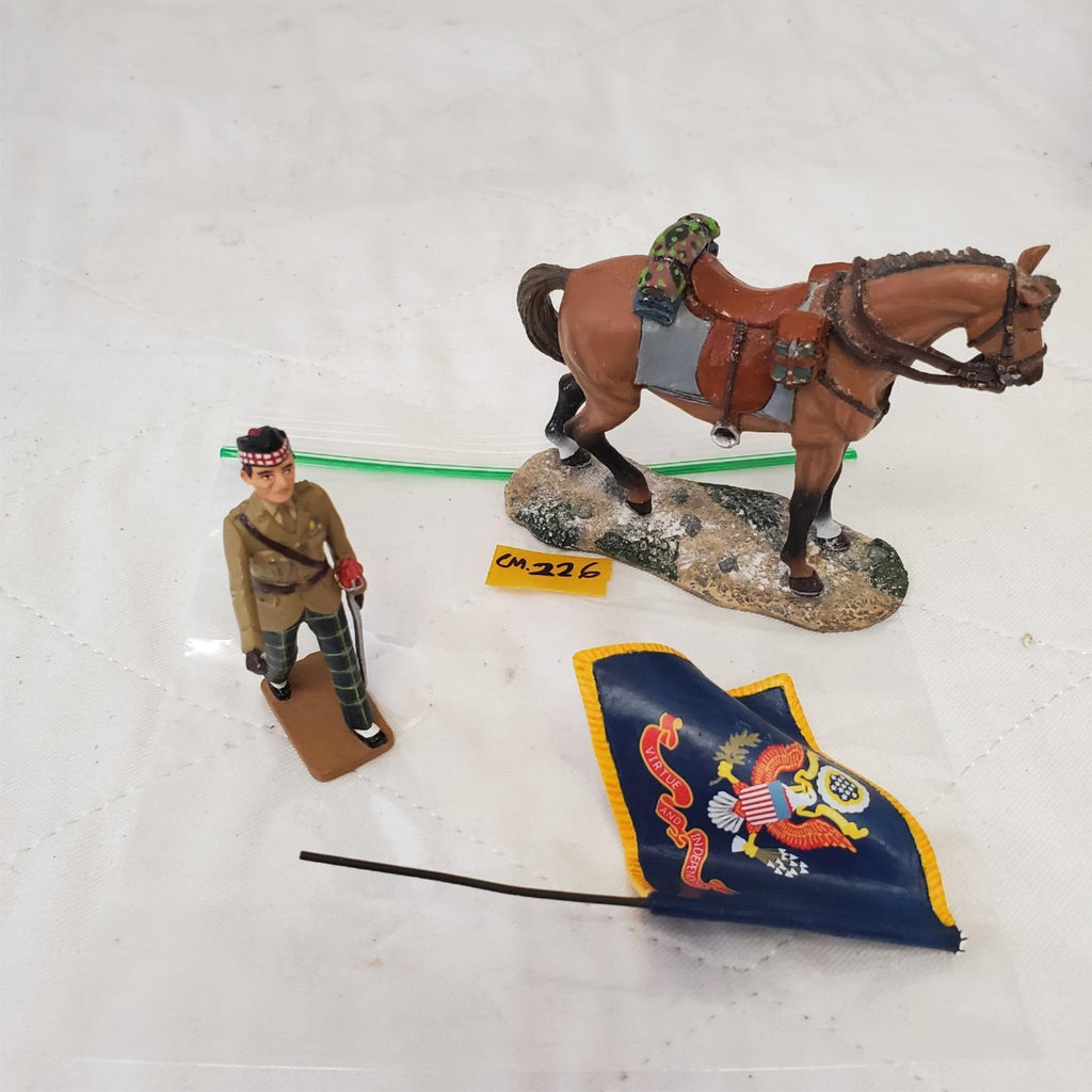 King & Country NA445 GHO Officer Marching, COSSACKS Horse & Flag CM-226