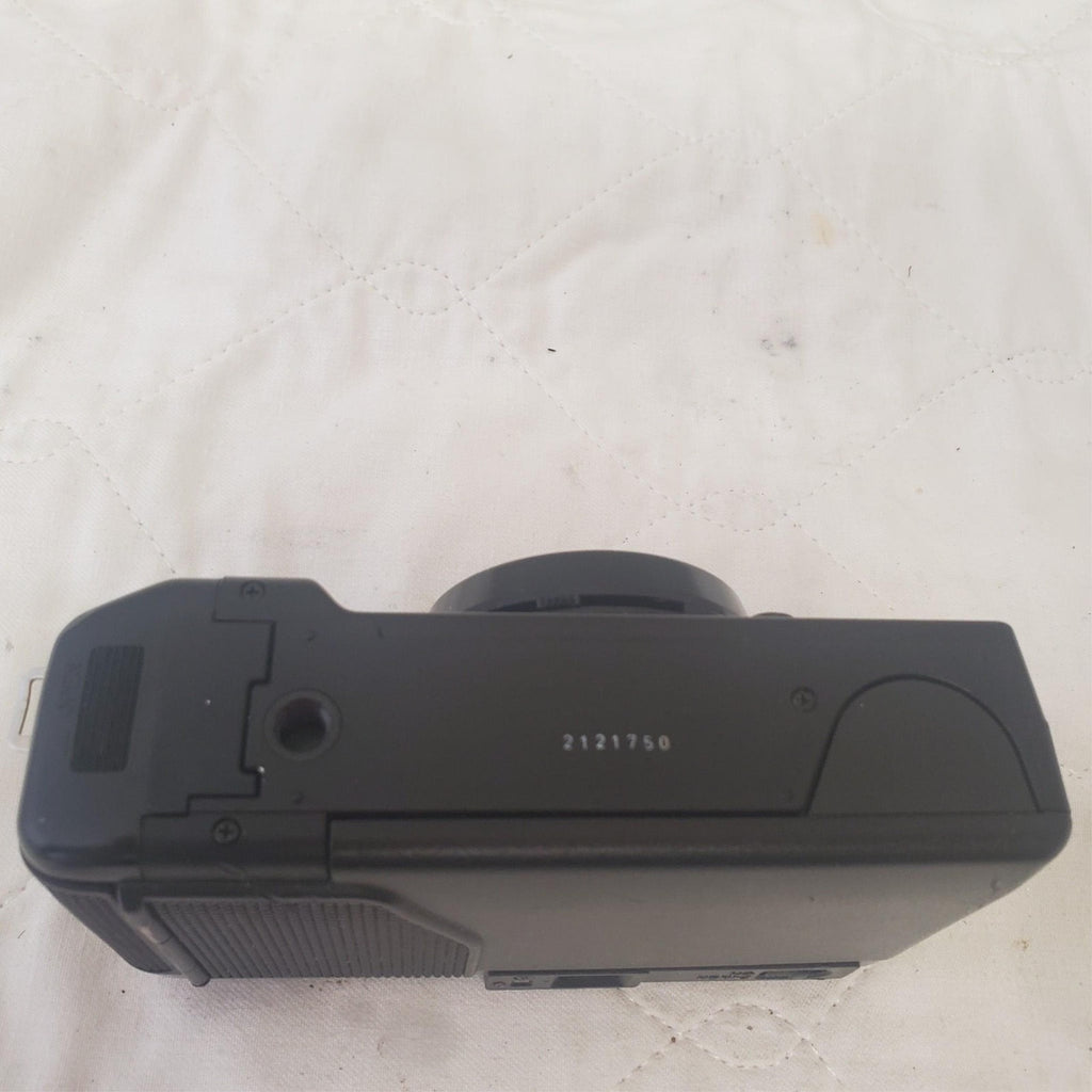 Canon Sure Shot 35mm Film Camera Auto Focus, 38mm f 2.8 Lens