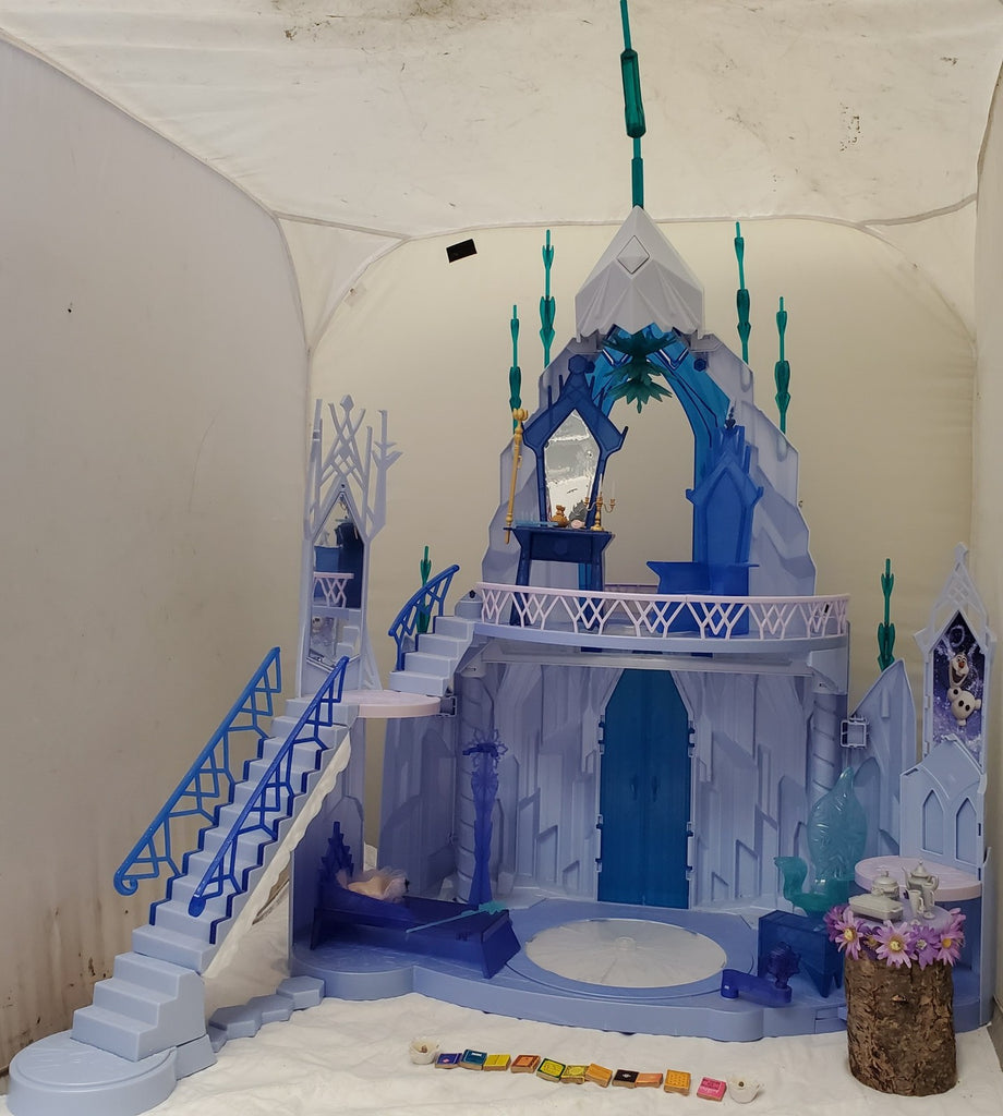 Disney Frozen Elsa's Ice Magic Palace Playset