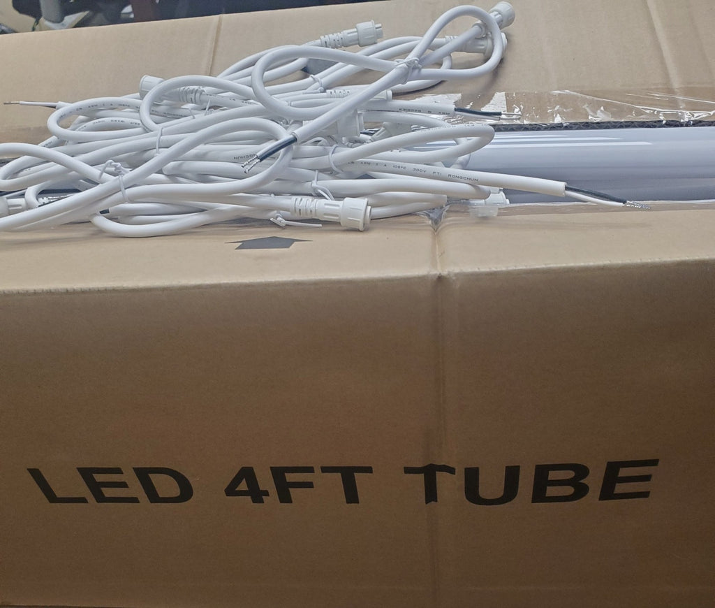 Lot of 30 Connected Meat Light 4FT LED Tube Light 12W 3000K