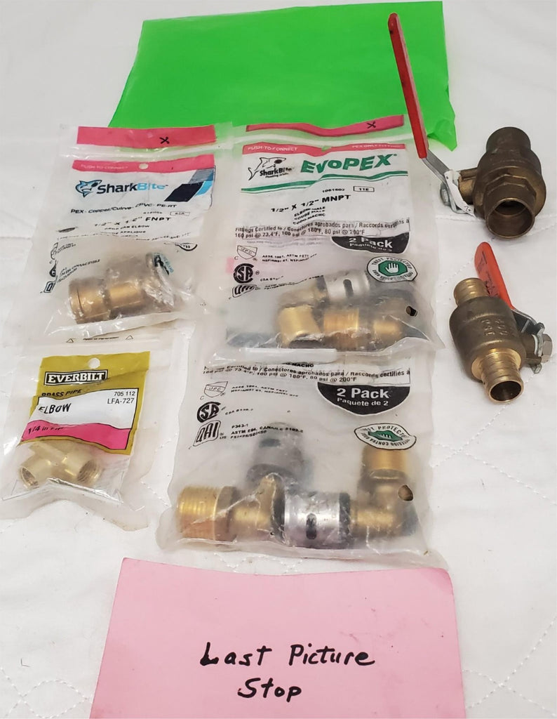 Lot of Sharkbite Everbilt Plumbing Pipe Fittings Elbows