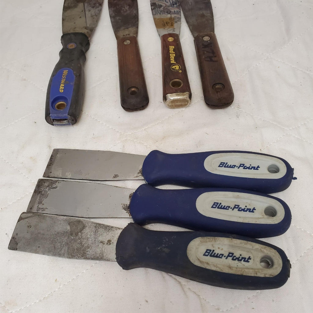Lot of 7 Assorted Putty Knives and Scrapers LOT-963