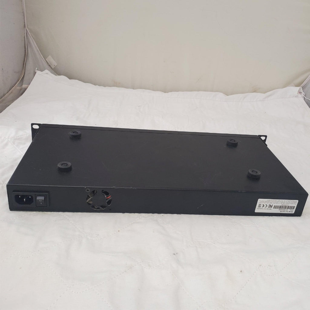 Intellinet Network Solutions 524155 16 Port POE Switch