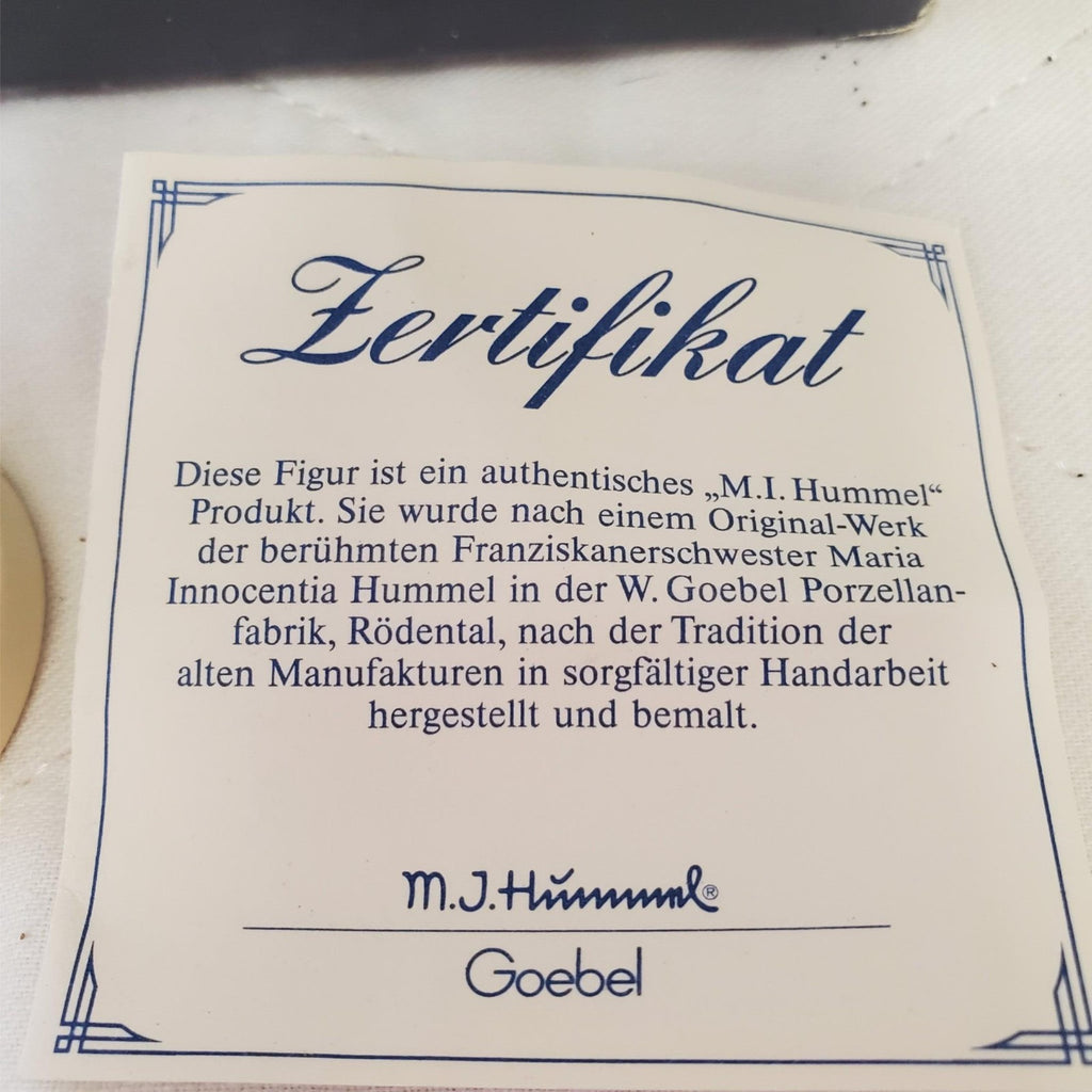 Goebel MI Hummell Club Figurine "A Sweet Offering" Hum 144 H-6
