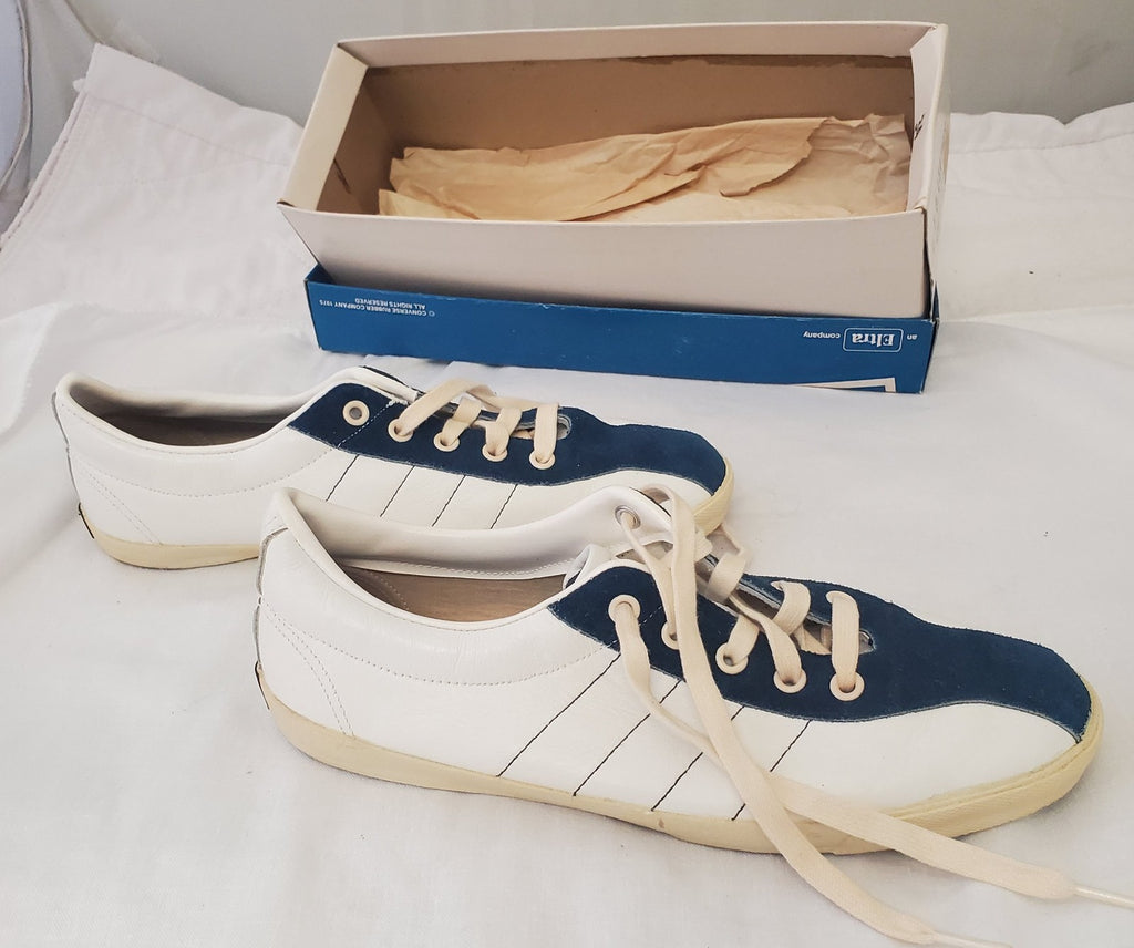 Vintage Women’s White Navy LTO Leather Converse Tennis Shoes Size 8.5M